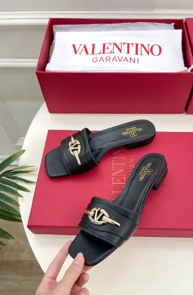 hype Valentino Slippers