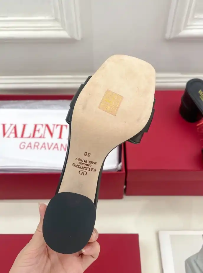 hype Valentino Slippers