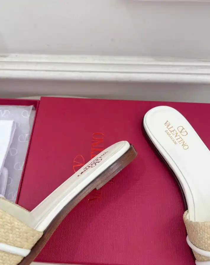 hype Valentino Slippers