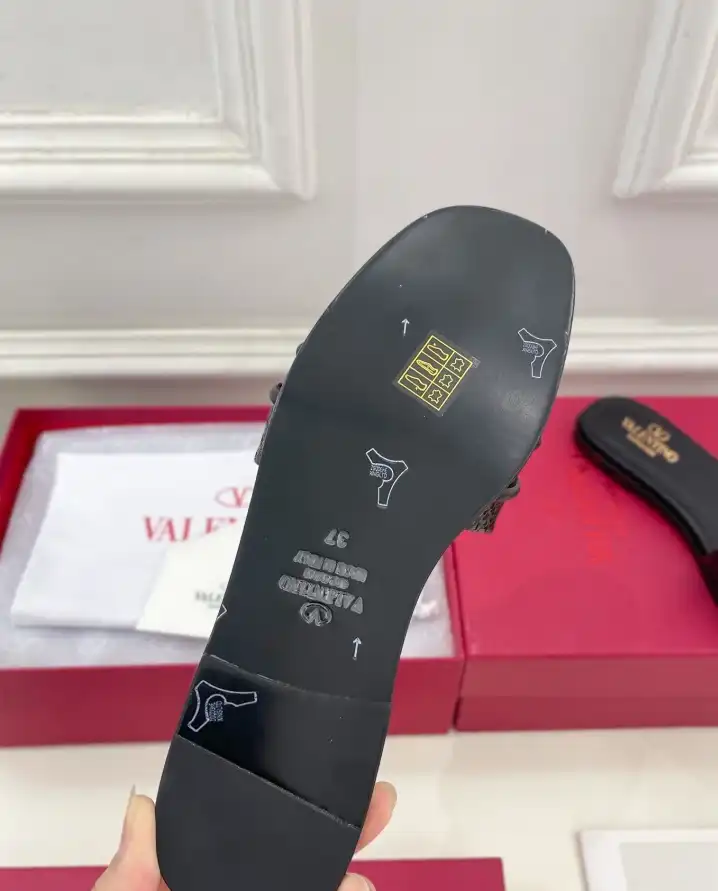 hype Valentino Slippers