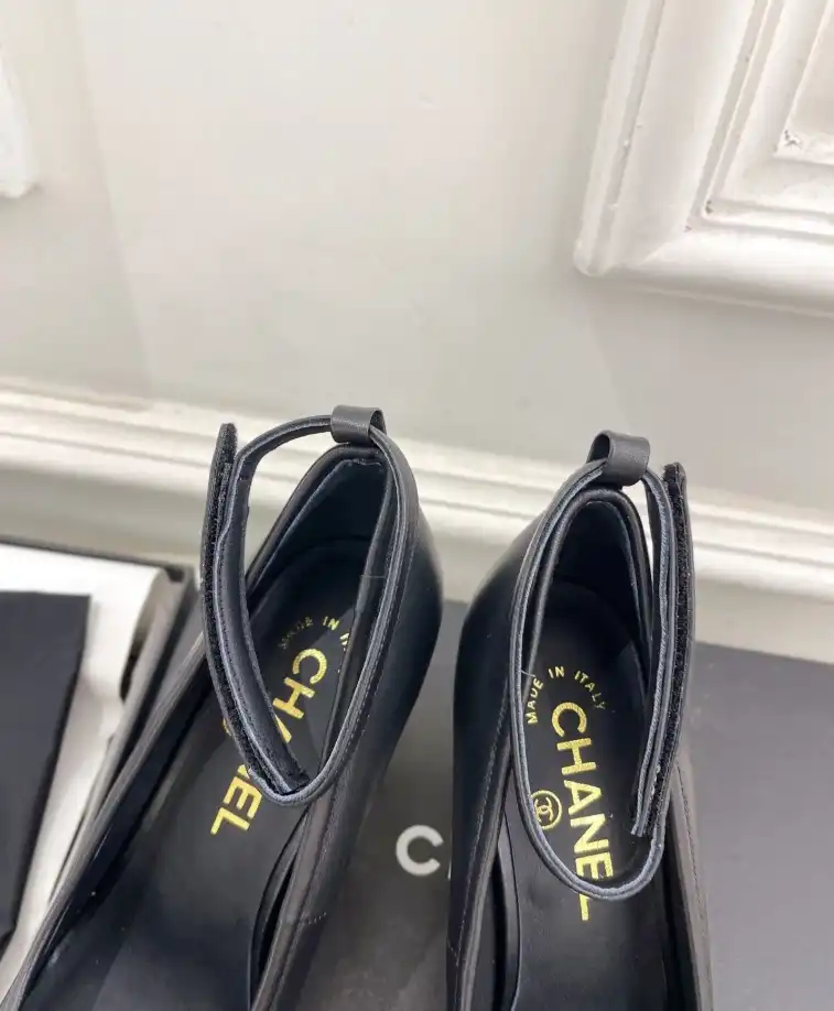 hype Chanel High Heels