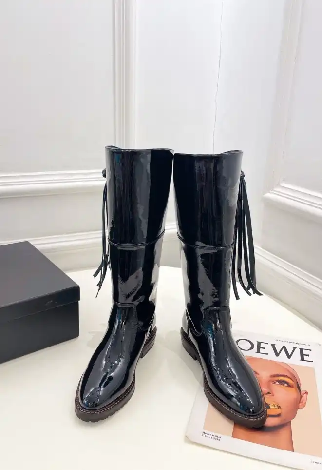 hype Chanel Boots