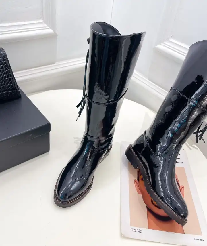 hype Chanel Boots