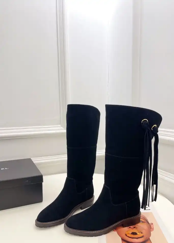 hype Chanel Boots