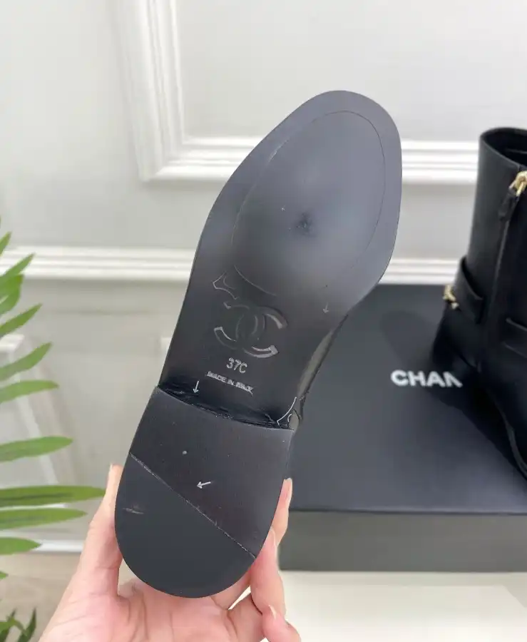 hype Chanel Boots