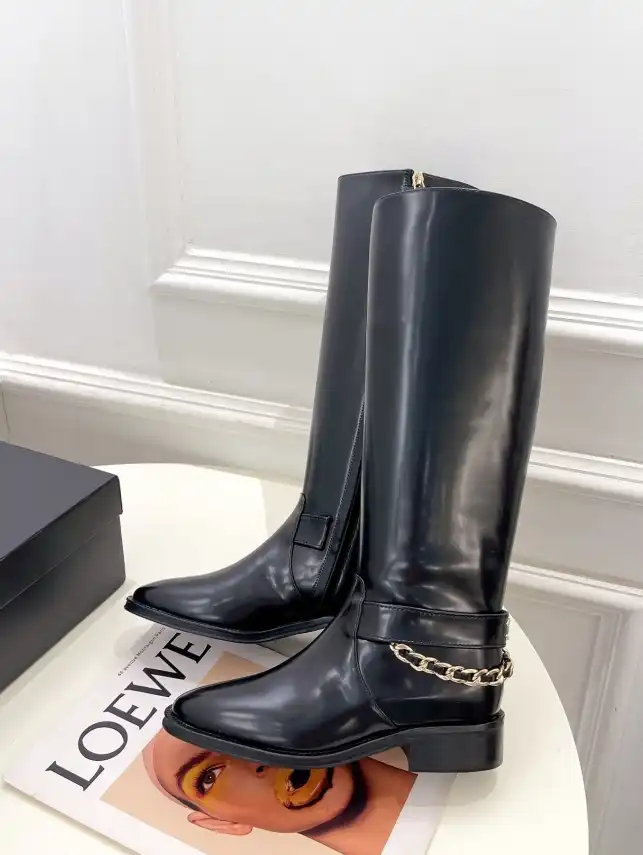 hype Chanel Boots