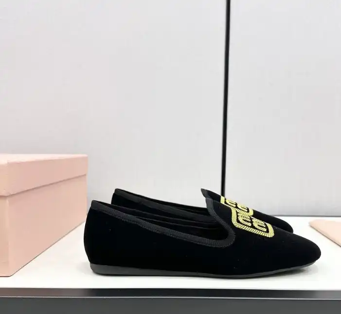 hype Miu Miu Slippers