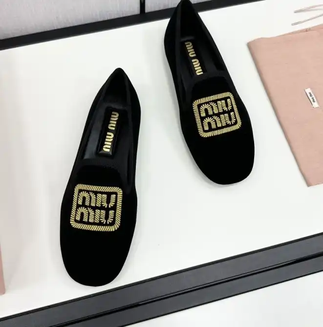 hype Miu Miu Slippers