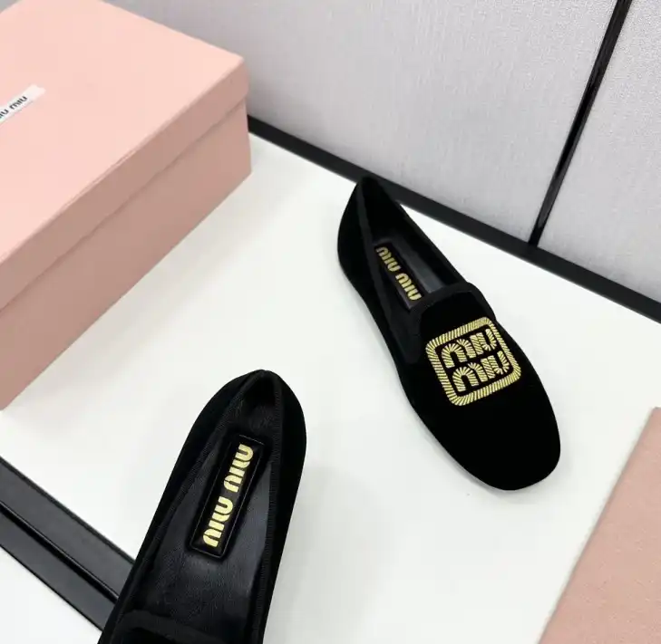 hype Miu Miu Slippers