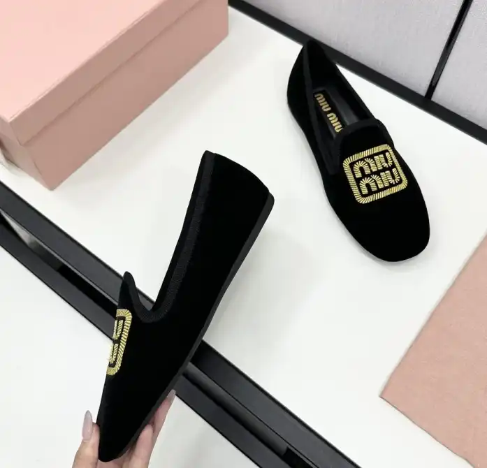 hype Miu Miu Slippers