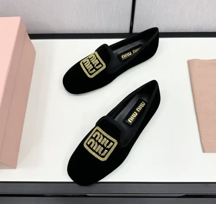 hype Miu Miu Slippers