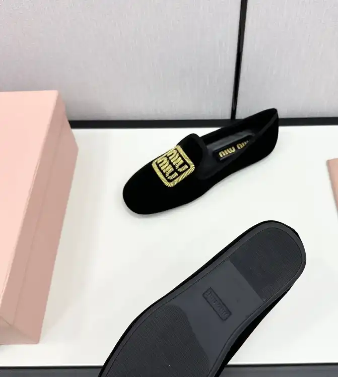 hype Miu Miu Slippers