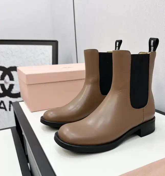 hype Miu Miu Boots