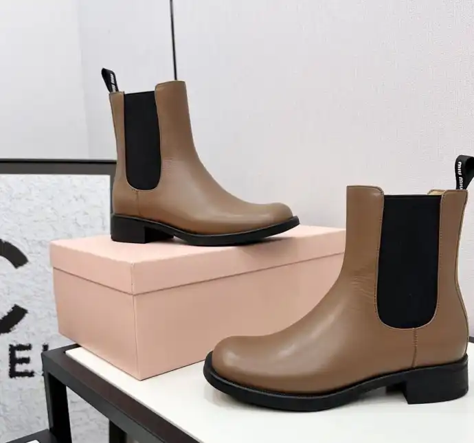 hype Miu Miu Boots