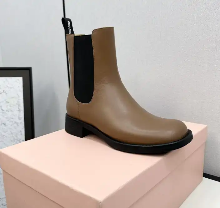 hype Miu Miu Boots