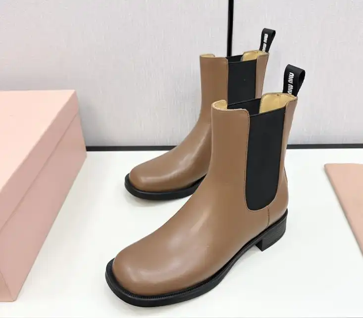 hype Miu Miu Boots