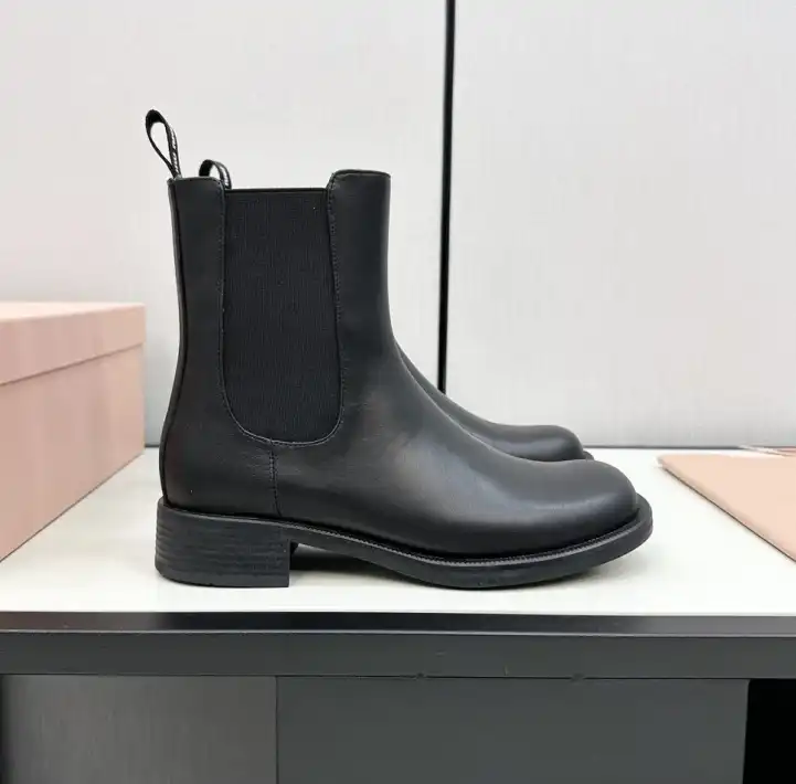 hype Miu Miu Boots