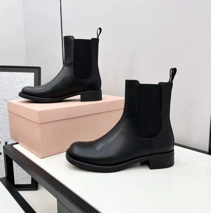 hype Miu Miu Boots