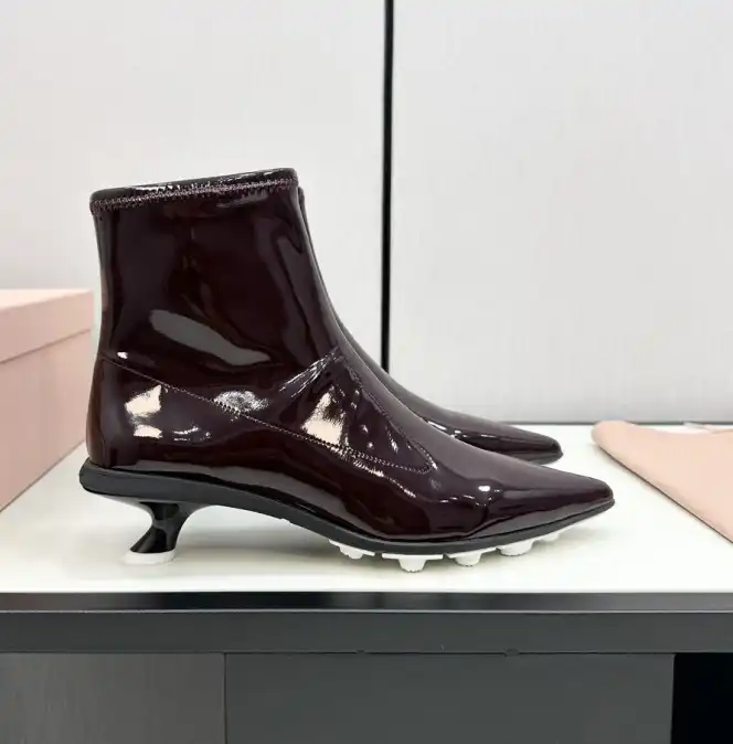 hype Miu Miu Boots