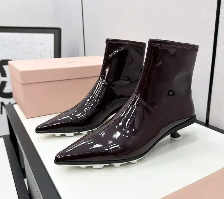 hype Miu Miu Boots