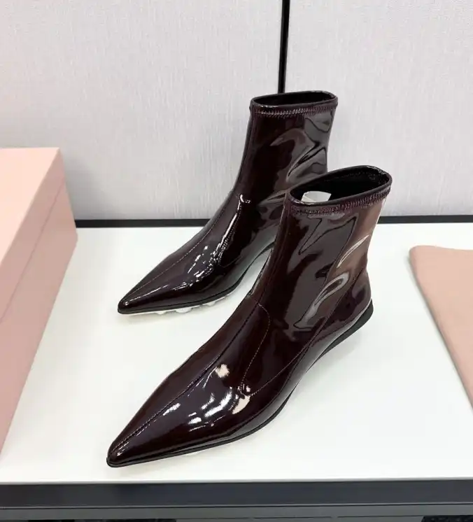 hype Miu Miu Boots