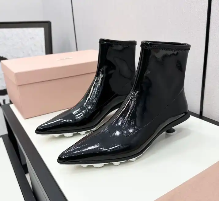 hype Miu Miu Boots