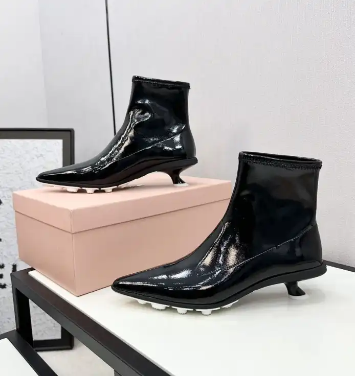 hype Miu Miu Boots