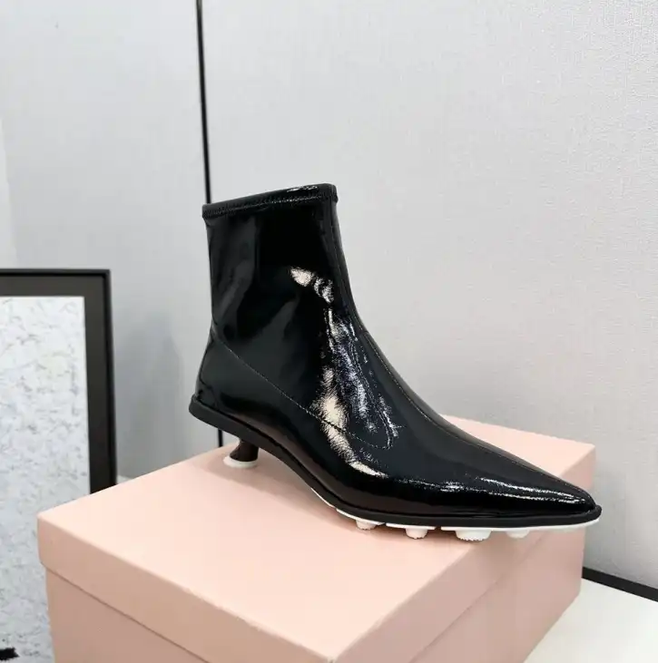 hype Miu Miu Boots