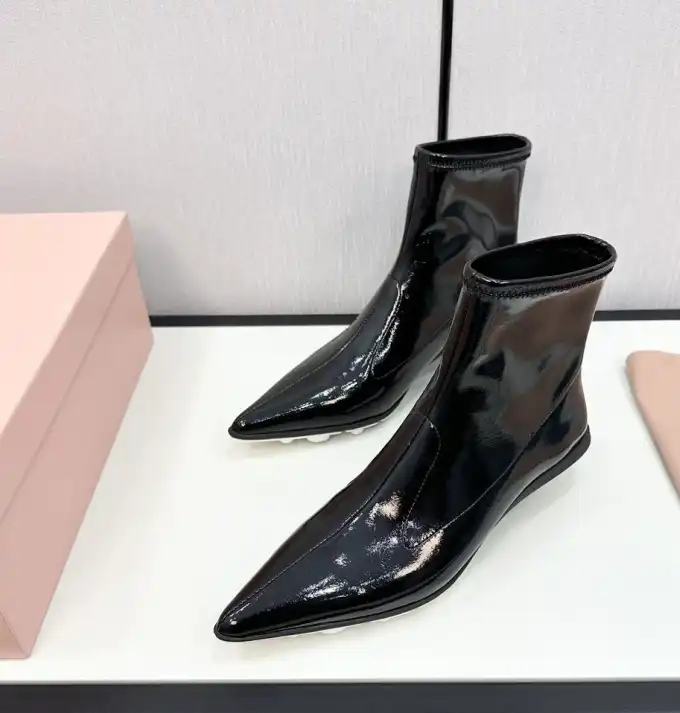 hype Miu Miu Boots