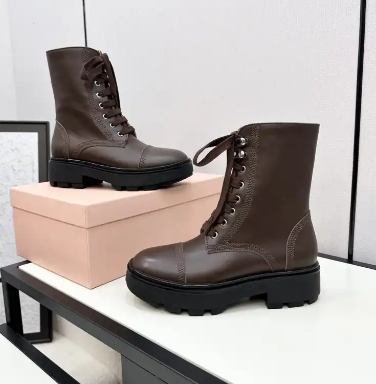 hype Miu Miu Boots