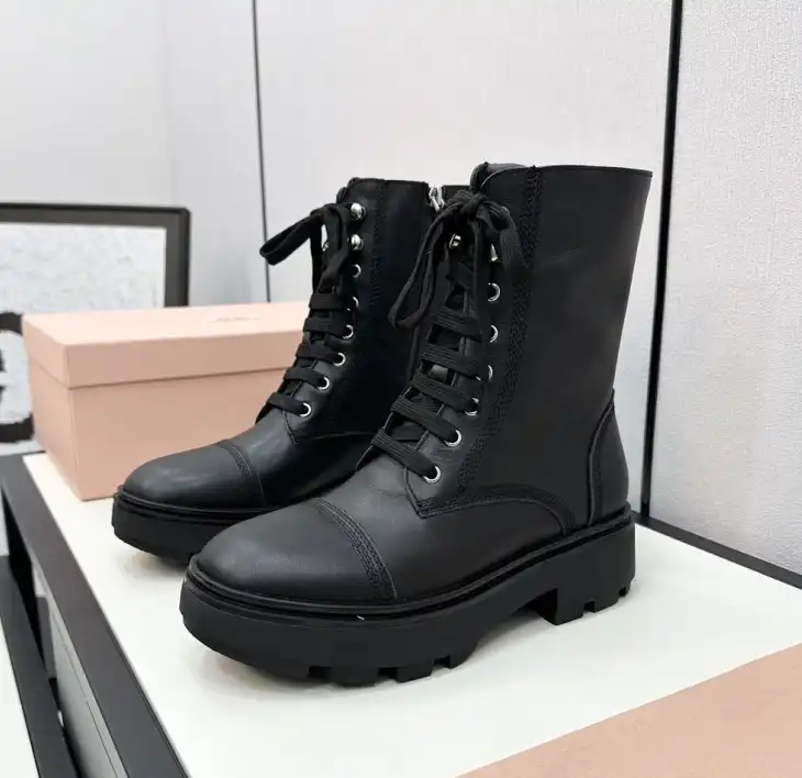 hype Miu Miu Boots