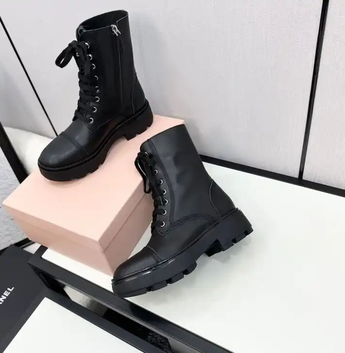 hype Miu Miu Boots