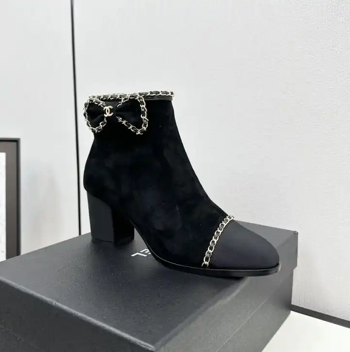 hype Chanel Boots