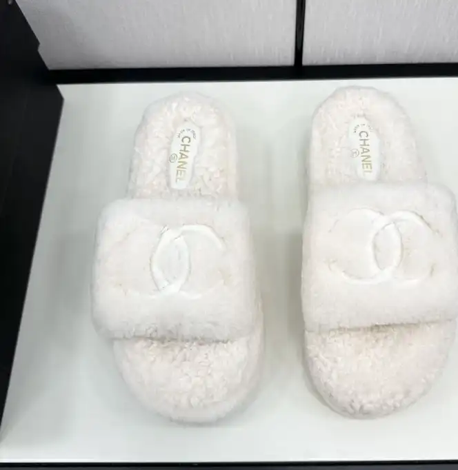 hype Chanel Slippers