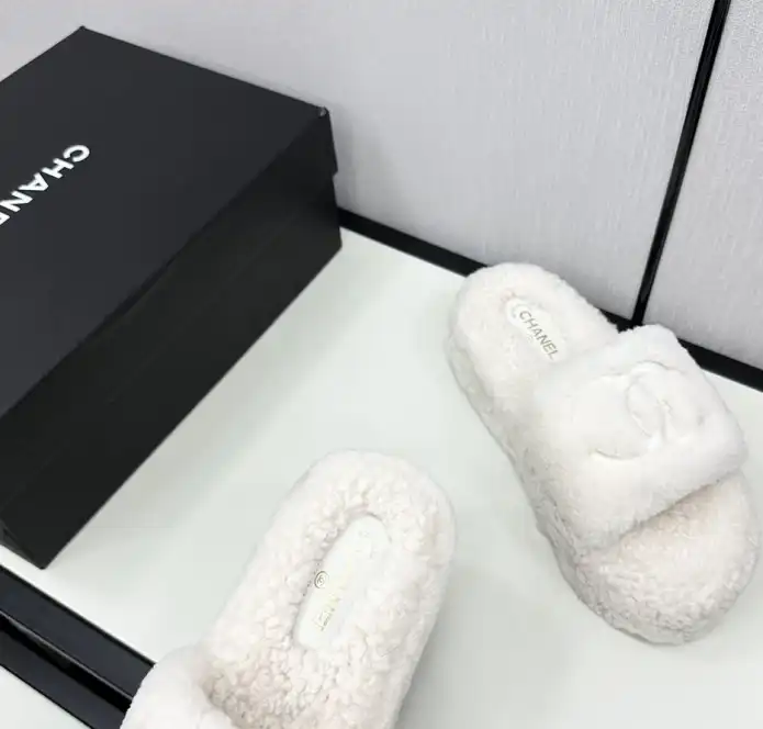 hype Chanel Slippers