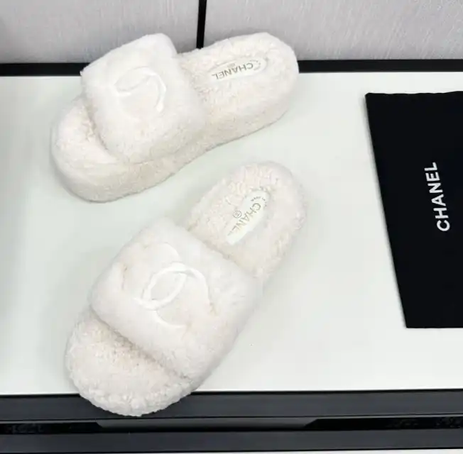 hype Chanel Slippers