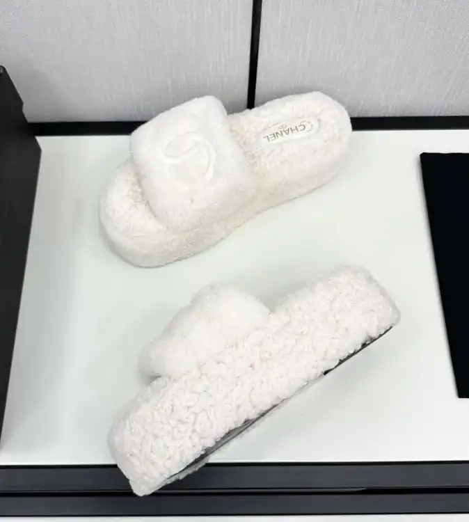 hype Chanel Slippers