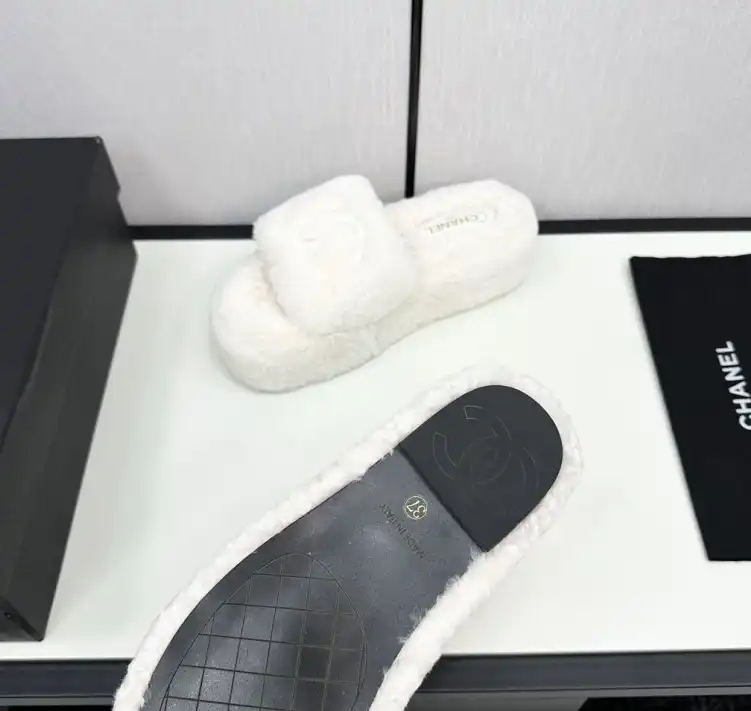 hype Chanel Slippers