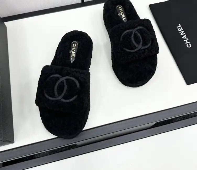 hype Chanel Slippers