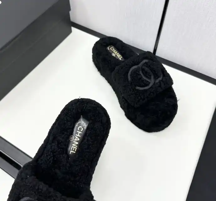 hype Chanel Slippers