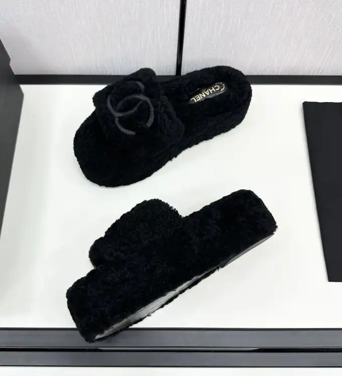 hype Chanel Slippers