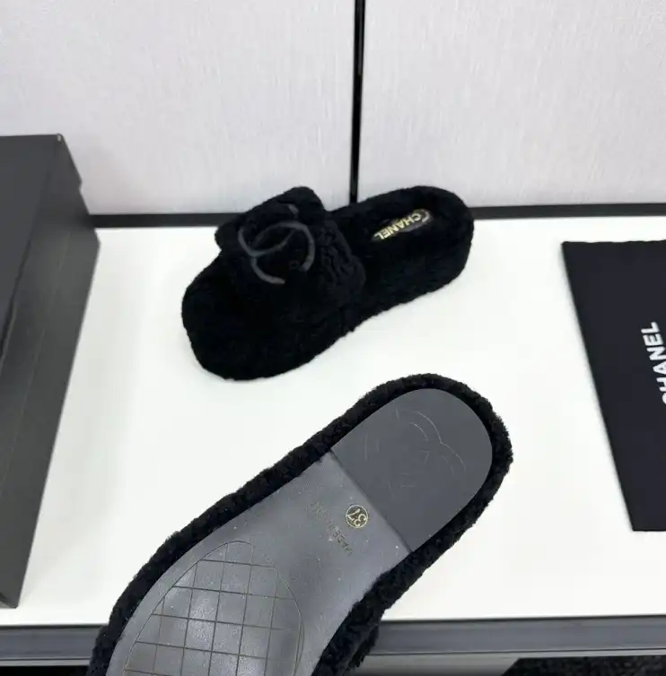 hype Chanel Slippers