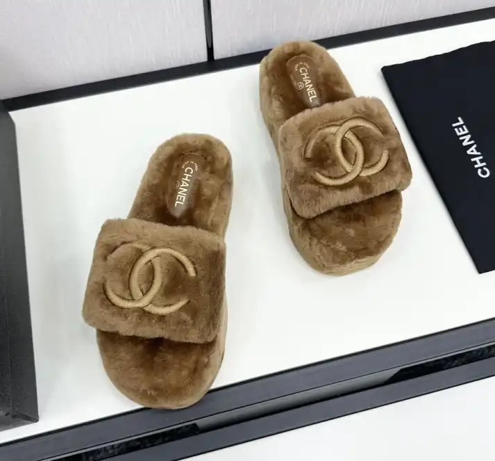 hype Chanel Slippers