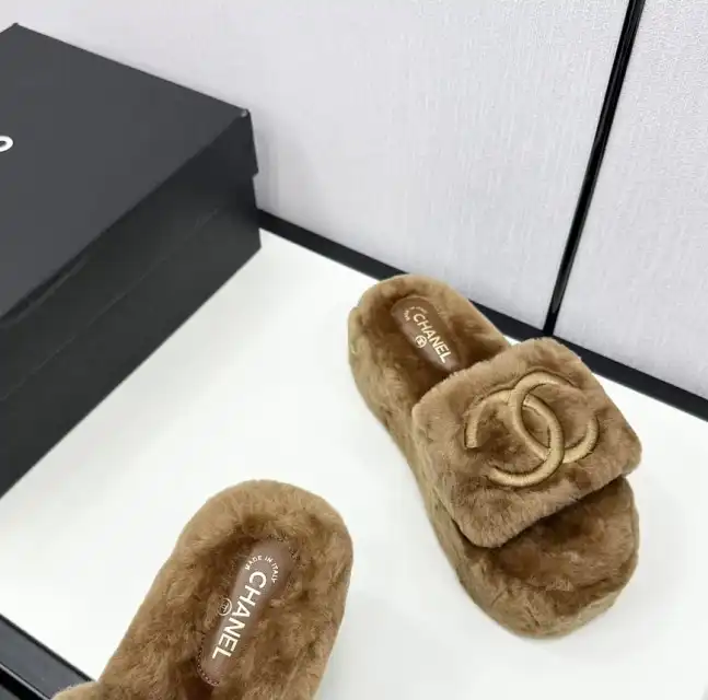 hype Chanel Slippers