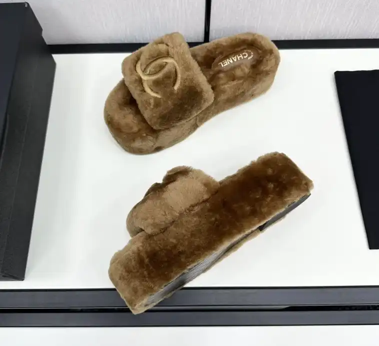 hype Chanel Slippers