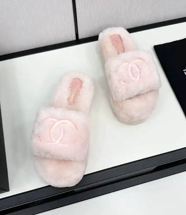 hype Chanel Slippers