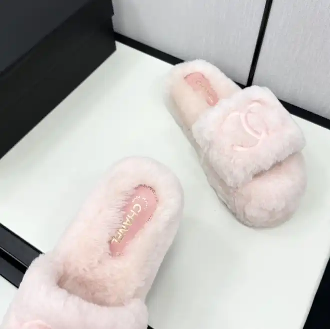 hype Chanel Slippers