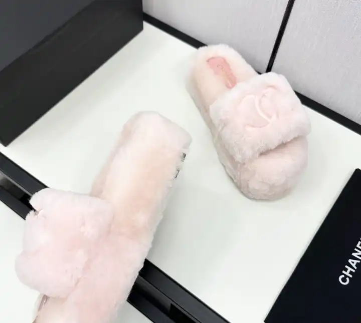 hype Chanel Slippers