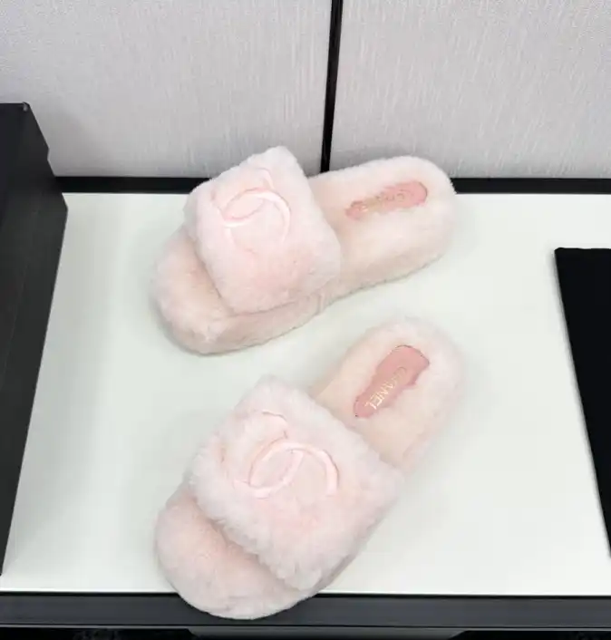 hype Chanel Slippers