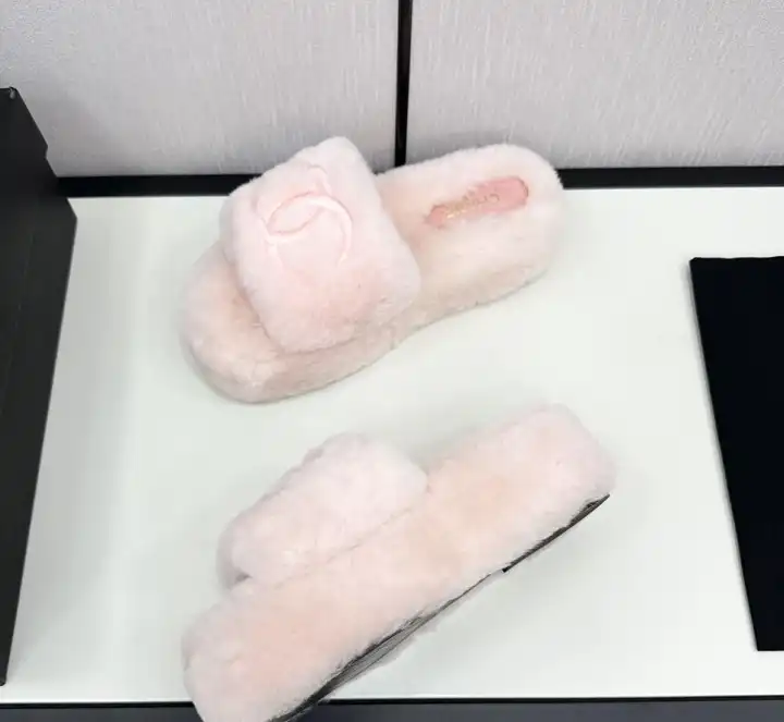 hype Chanel Slippers